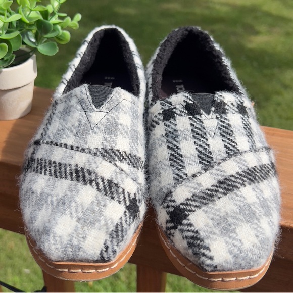 Toms Shoes - Toms Women's Alpargata Leather Wrap Espadrille